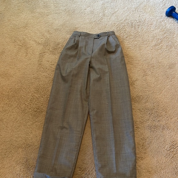 Black white double breasted pant suit. Pants are cuffed - Picture 2 of 3